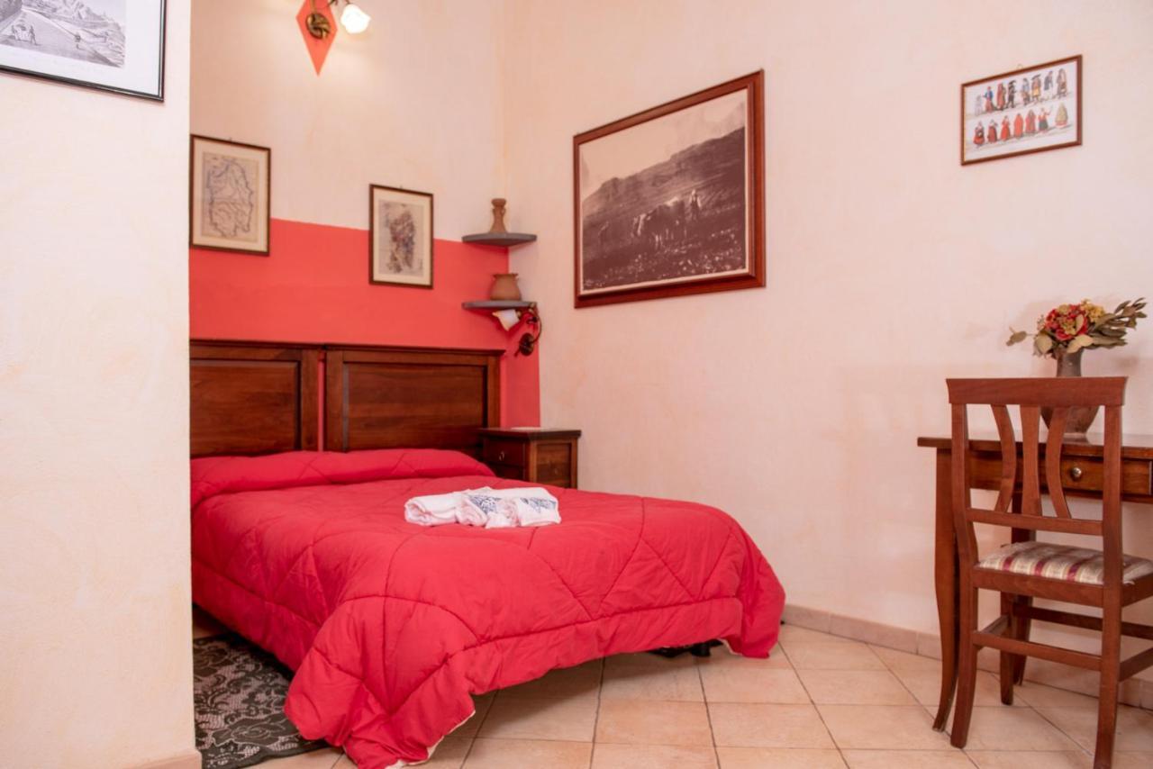 Agriturismo Nuragh'Elighe Sindia Bagian luar foto