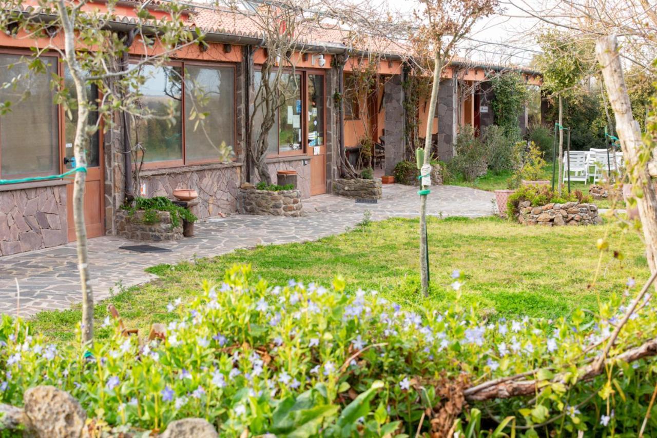Agriturismo Nuragh'Elighe Sindia Bagian luar foto
