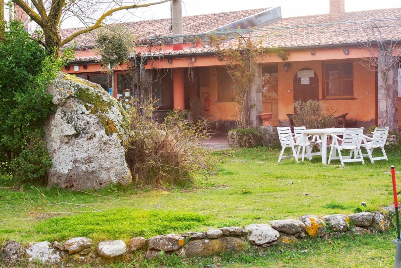 Agriturismo Nuragh'Elighe Sindia Bagian luar foto
