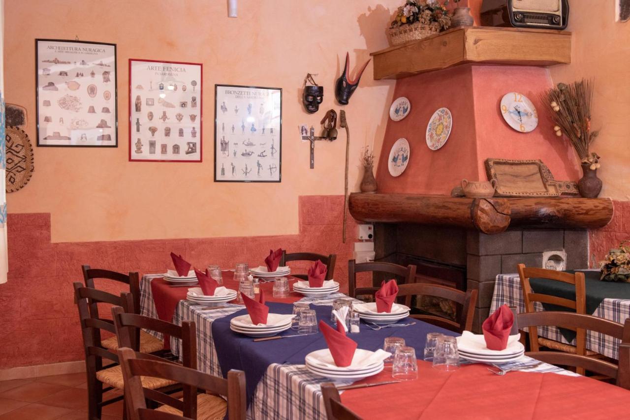 Agriturismo Nuragh'Elighe Sindia Bagian luar foto