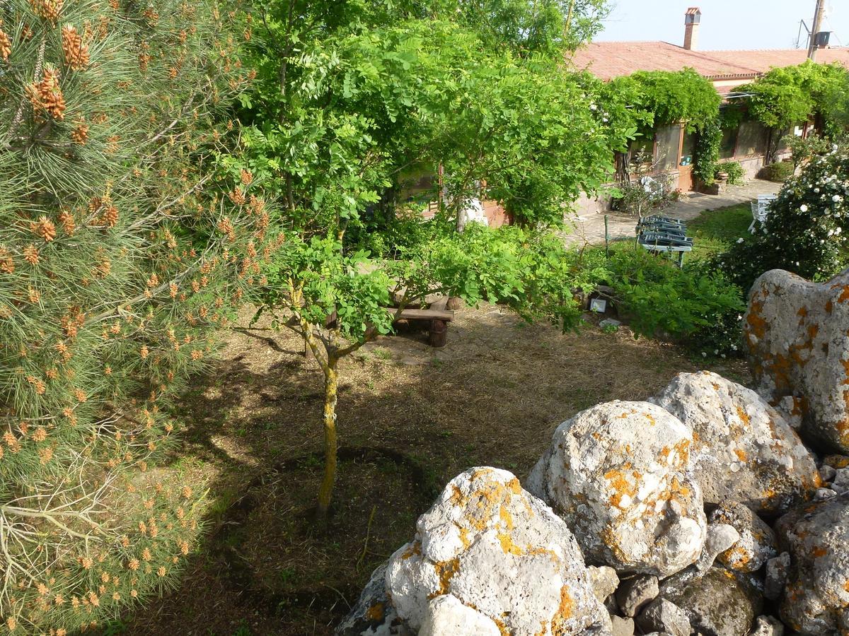Agriturismo Nuragh'Elighe Sindia Bagian luar foto