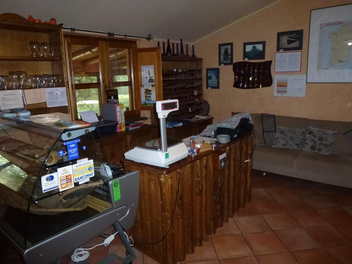 Agriturismo Nuragh'Elighe Sindia Bagian luar foto