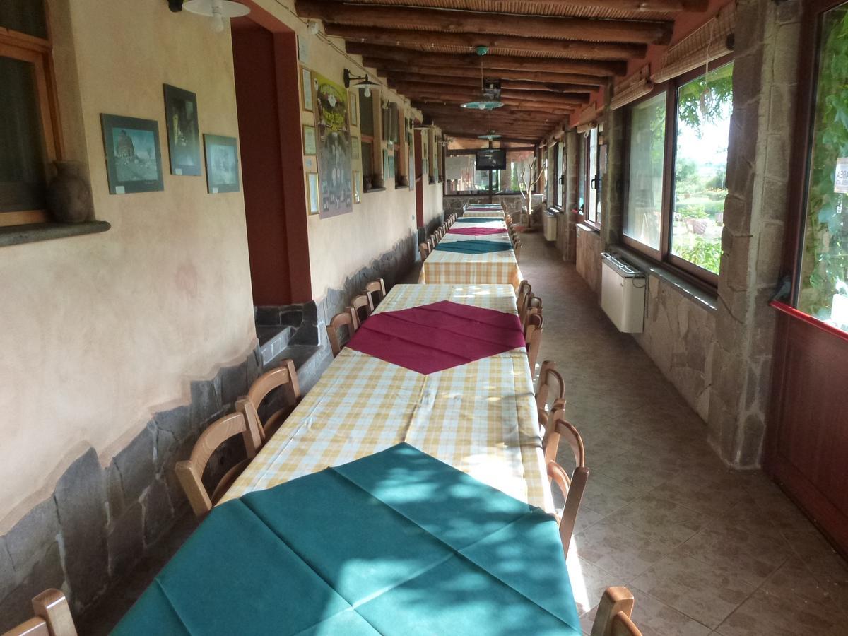 Agriturismo Nuragh'Elighe Sindia Bagian luar foto